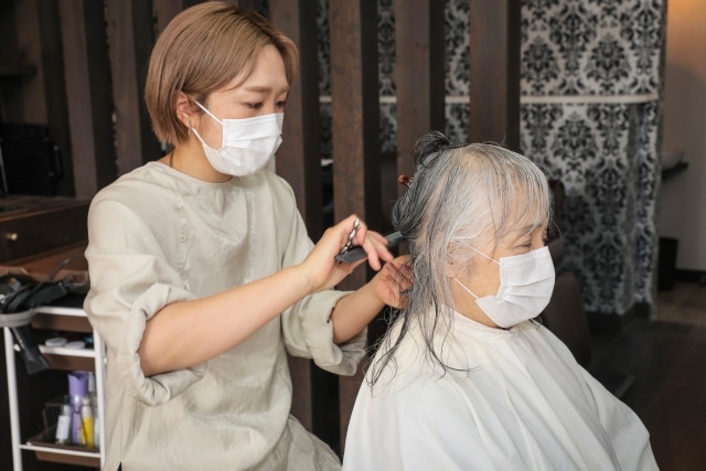 訪問美容で受けられるヘアトリートメントの効果